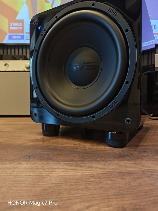 SVS SB 1000 Subwoofer cu cablu și sound- path 300w Rms