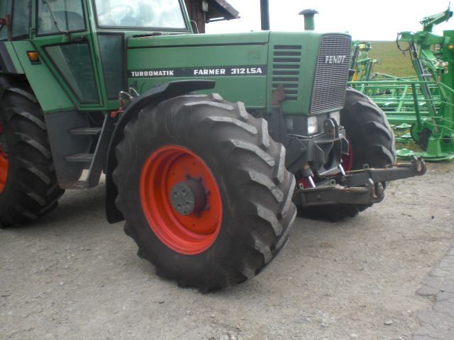 Piese tractor Fendt 312 din dezmembrari Case Ih
