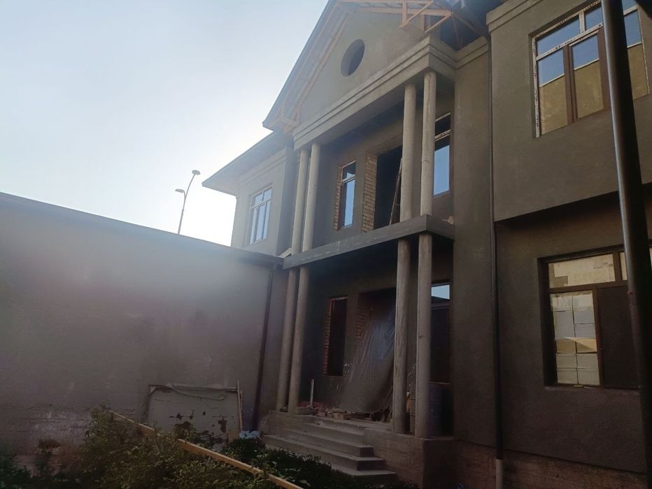 Угловой Участок под бизнес у дороги. Ko'chani ustida biznesga uglavoy.