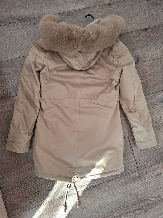 Зимна парка като нова обличана два пъти много топличка!