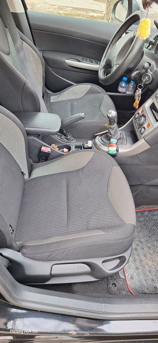 пежо 308 черен металик,3070,00€