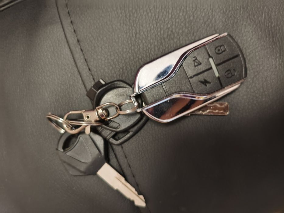 Продам скутер Танк Х7