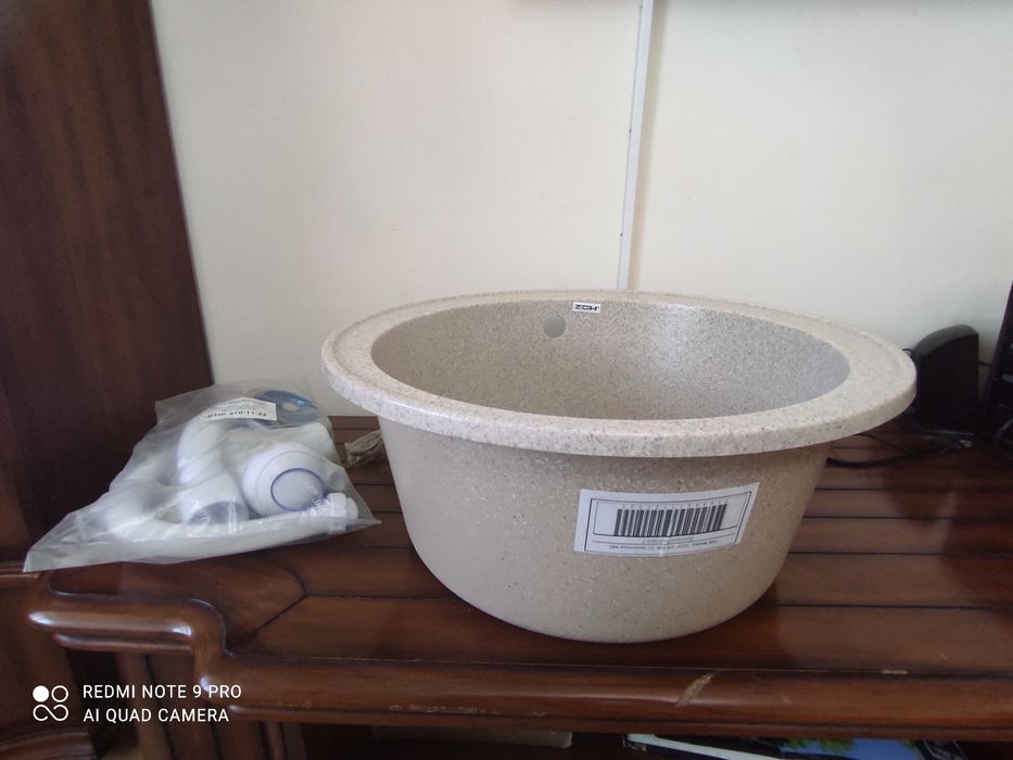 Продам мойку новую