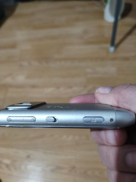 Нокиа Nseries с чехлом