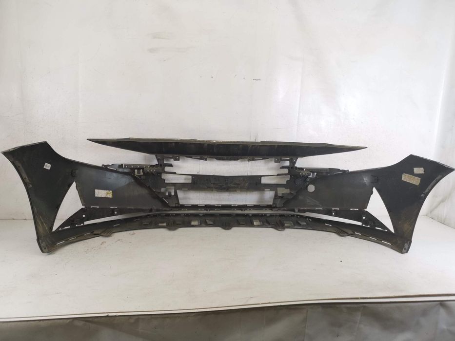 Предна броня Хюндай Еланта / Hyundai Elantra CN7 Оригинална В Добро Съ