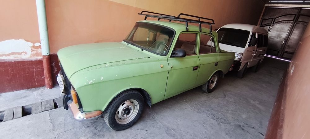 Moskvich 412 sotiladi yili 1990