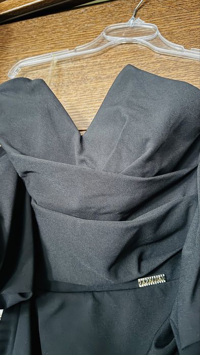 Rochie elegantă neagră – nouă, cu etichetă