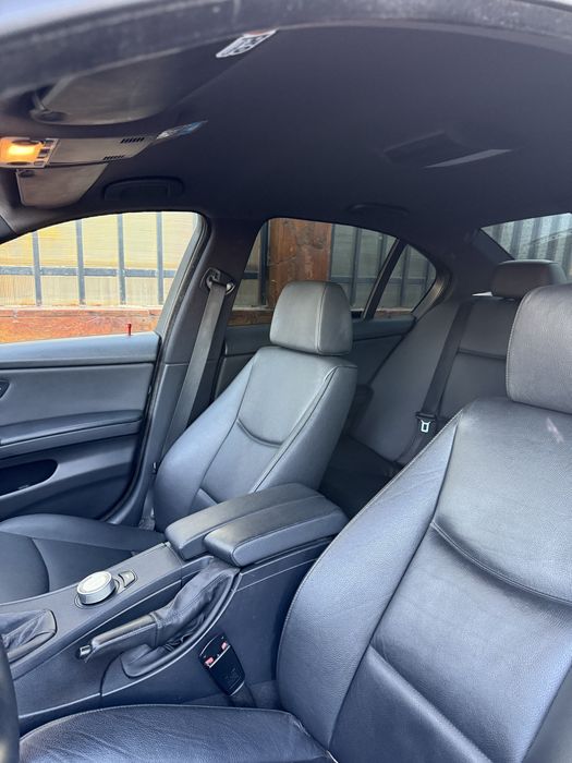 De vanzare bmw e90 318d