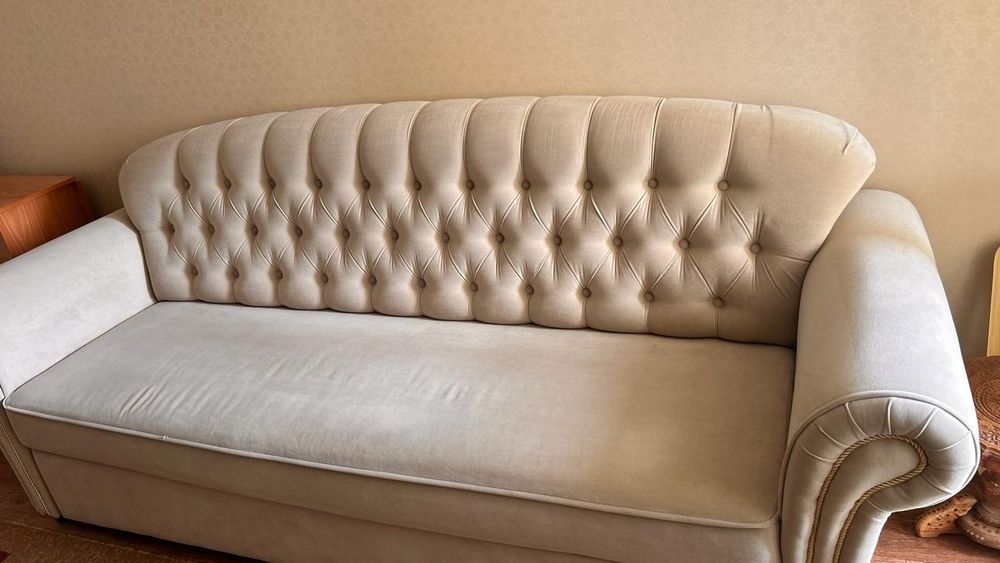 Продается красивый диван!