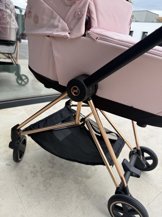 Vand carucior Cybex Mios Simply Flowers pink