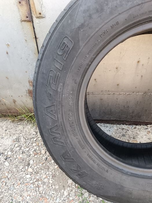 Продам 1 шину 225/75/R16 на УАЗ