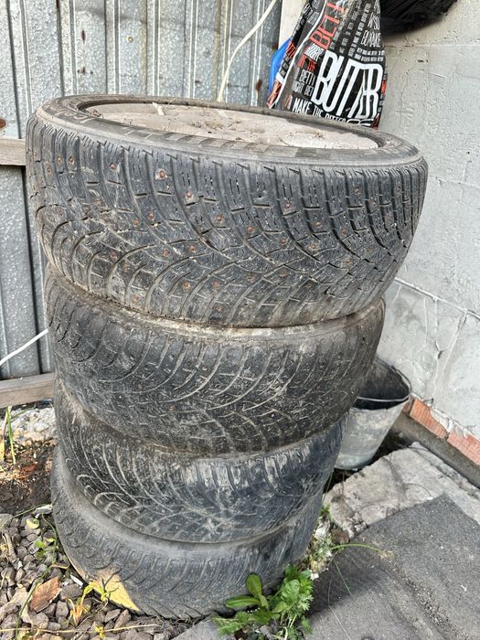 Продам шины с дисками на 17