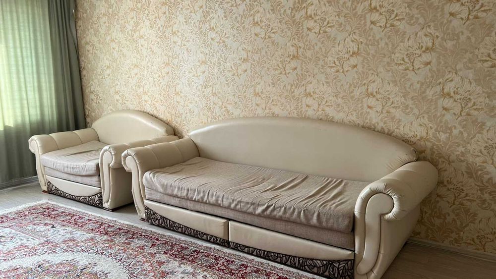 Продам Диван, вместе с креслом