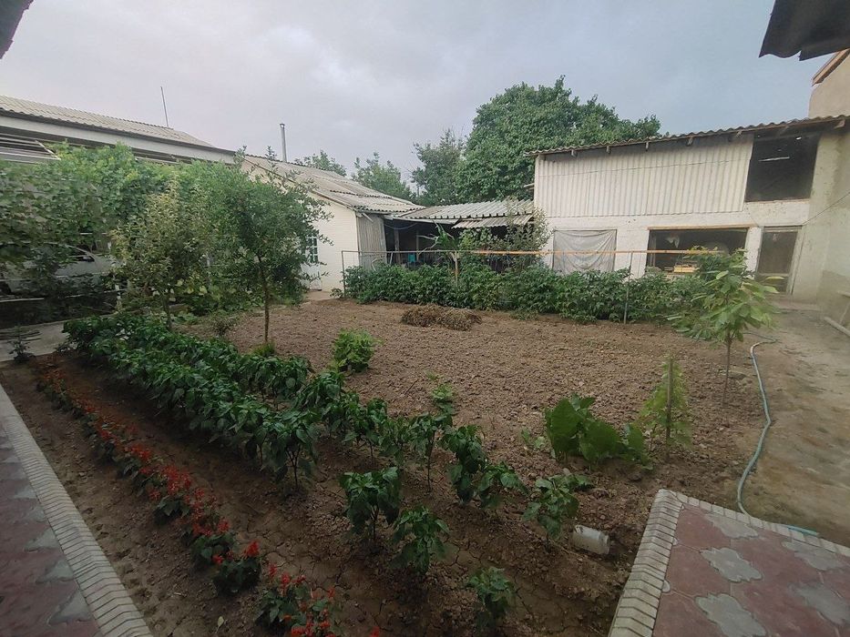 Продается участок с домом.Кибрай .Набережная