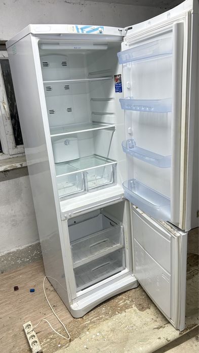 Холодильник Индизит норфост