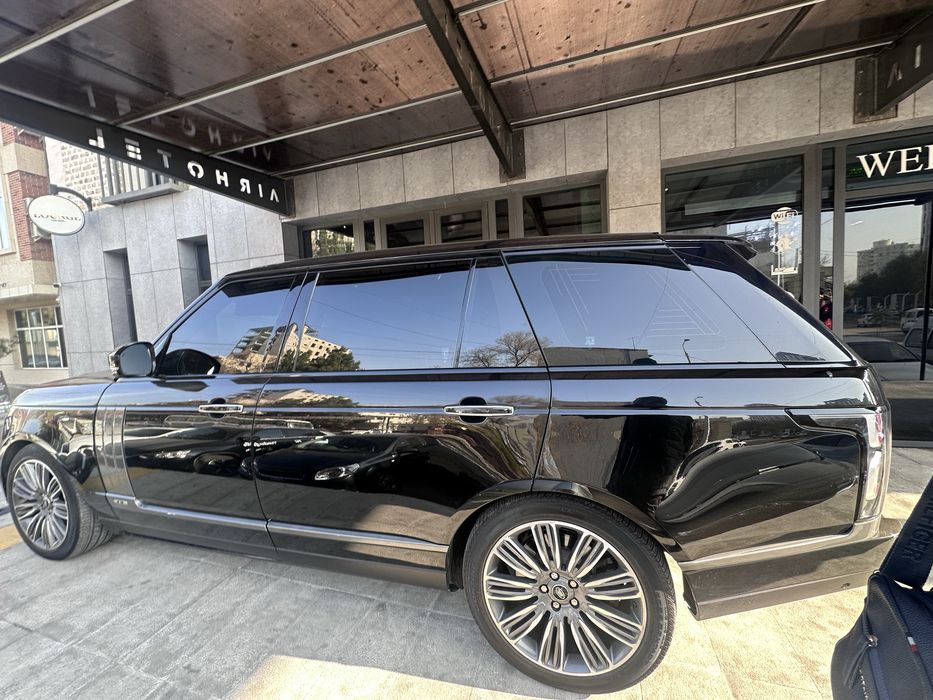 Range rover outobiography (long)