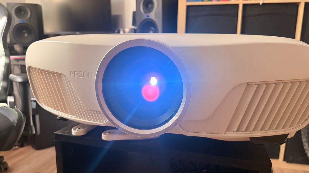 EPSON EH-TW7300 4K Enhancement Proiector Videoproiector Home Cinema filme HDMI Gaming Movies