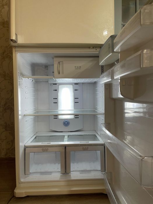 Холодильник сенсорный