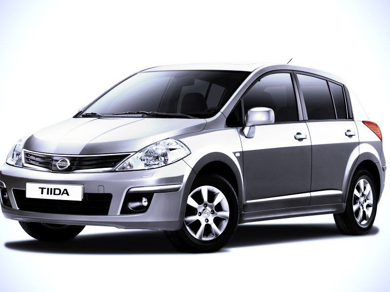 Купить дверь ниссан тиида. Nissan Tiida 2011. Nissan Tiida c11. Nissan Tiida 2014. Ниссан Тиида 2011 хэтчбек.