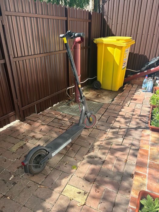 Vand trotineta Xiaomi Mi Electric Scooter  Pro2