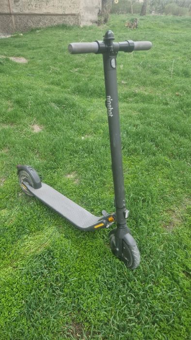 Продам Ninebot E 25. ТРЕБУЕТСЯ РЕМОНТ.