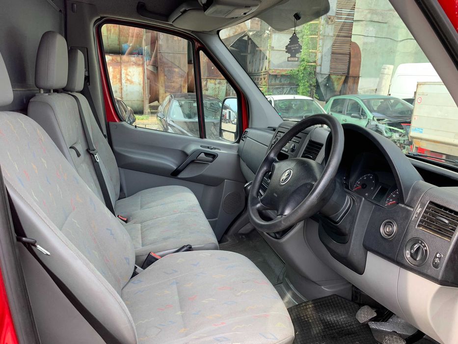 Dezmembrez PIESE Volkswagen CRAFTER 2.5 TDI BJK,BJL,BJM EURO 4 2008 punte simpla 48/11 51/13
