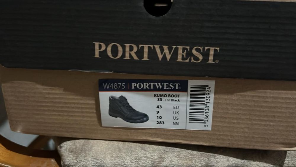 Ботинка 43 размер