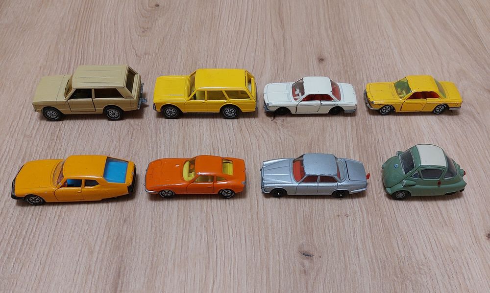 Колекционерски колички siku, corgi juniors, gama