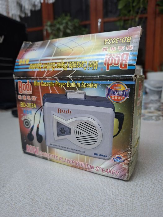 Ретро  Мини-кассетный плеер Bodh Electronics BD-302A.