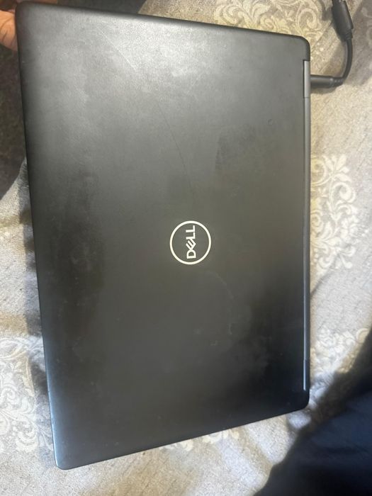 Dell laptop intel core i5... 8GB/256GB