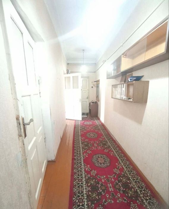 Сдам квартиру в кирпичном доме рядом с гостиницей Азия.
