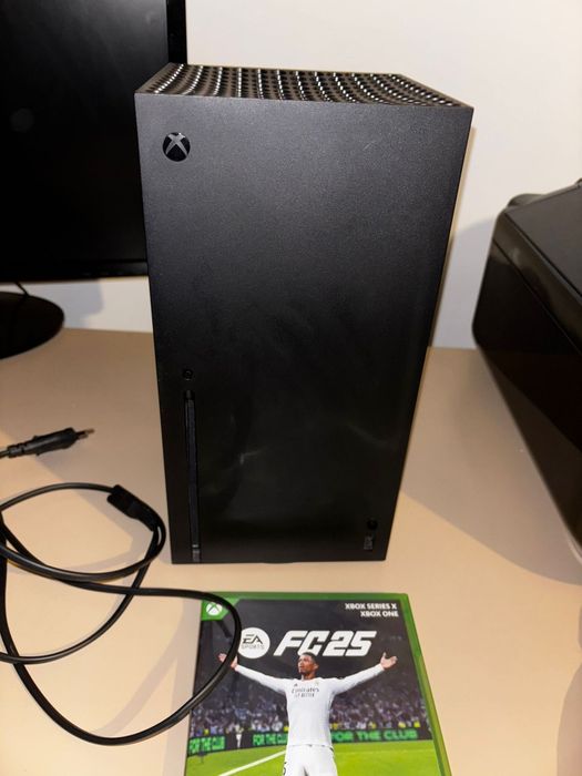 XBOX series X stare excelenta + jocuri