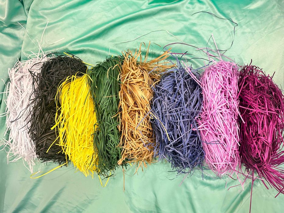 Бумажный цветной наполнитель для подарочных упаковок