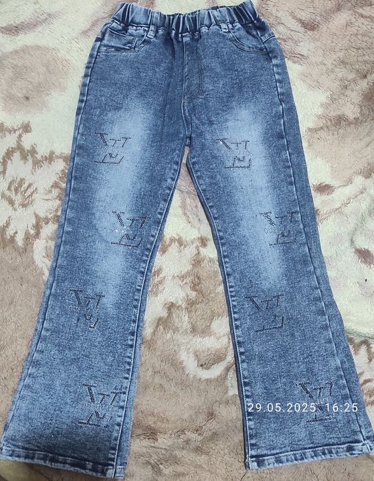Джинсовые брюки на девочку