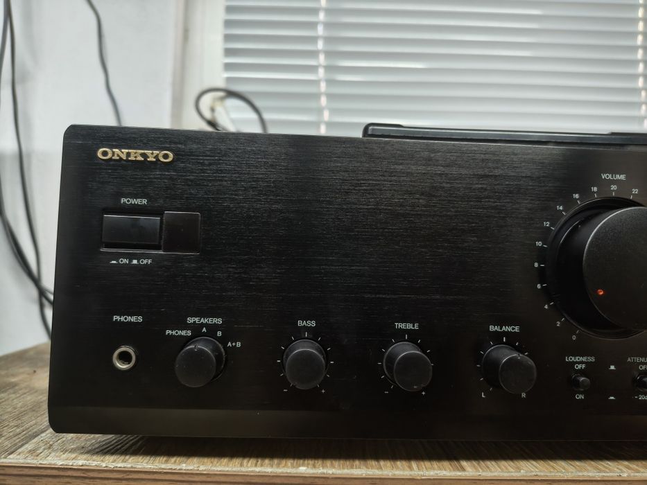 Усилвател ONKYO A-9511 с дистанционно