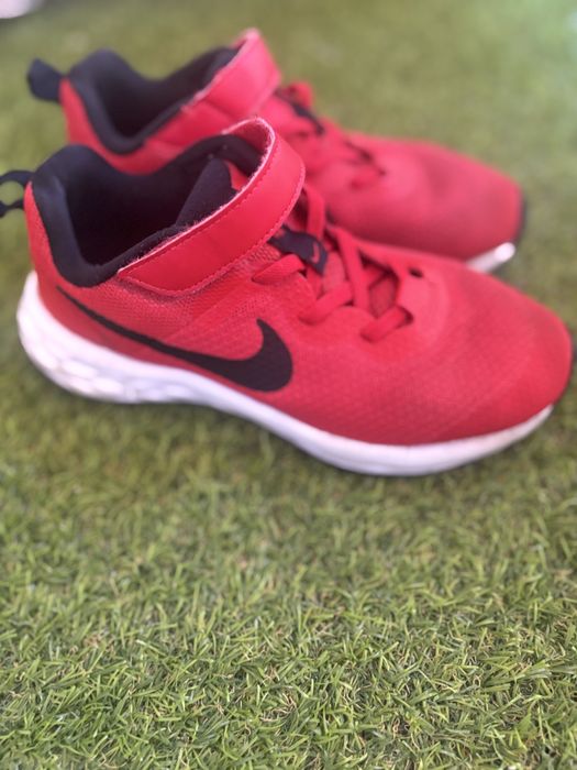 Оригинални маратонки Nike