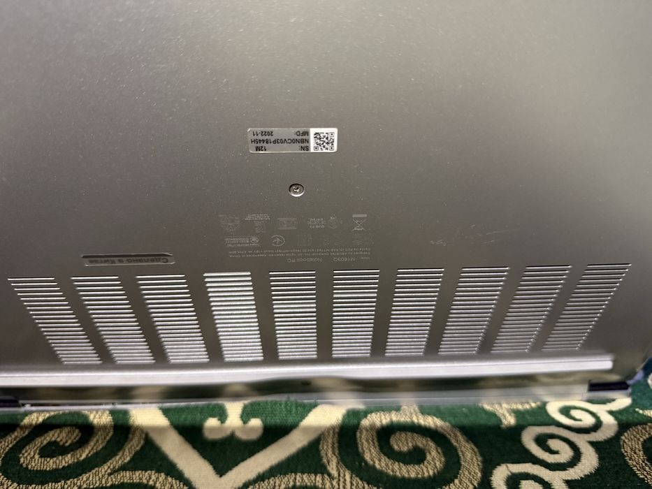 Assus VivoBook ноутбук