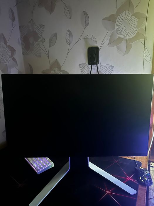 Монотор Alienware 240hz