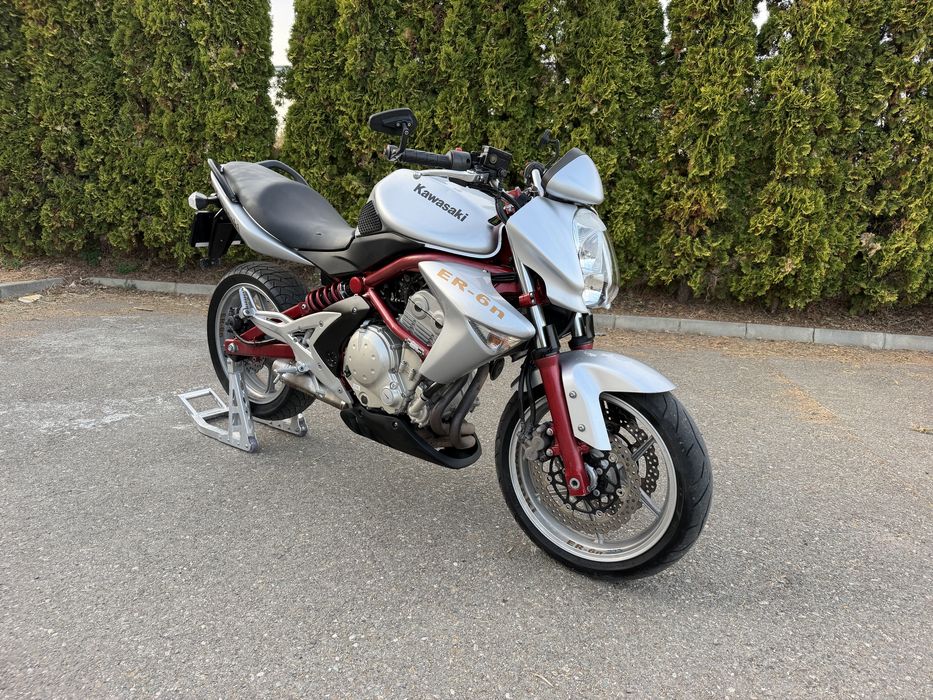 Kawasaki ER-6N 650 ( fabricatie 2009 ) Se poate limita A2