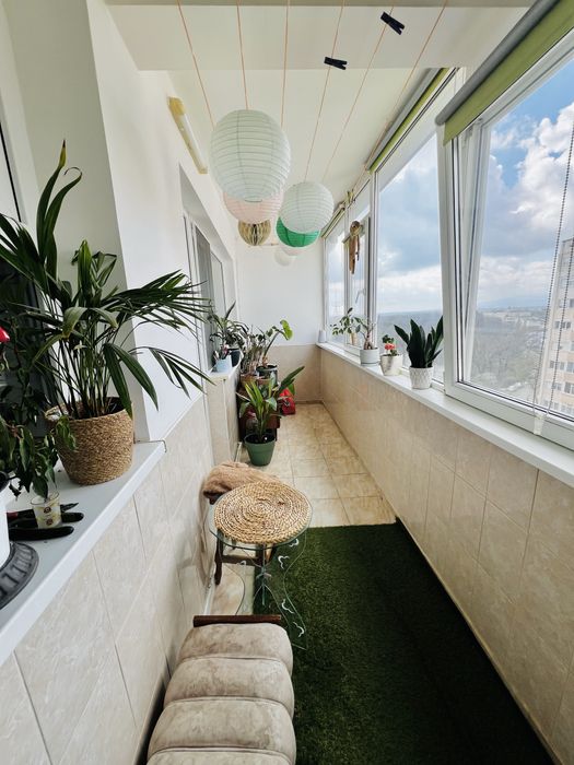 Vând apartament cu 3 camere, spațios, aproape de parcul Crâng