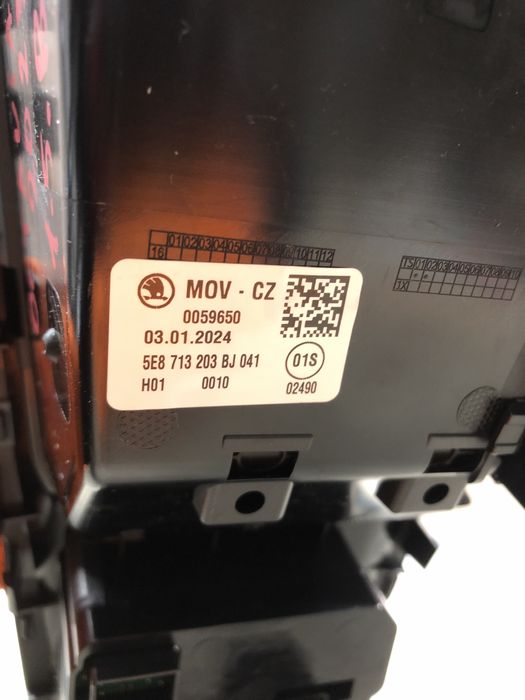 Joystick schimbator  Skoda Octavia 4 1.5 Benzina 2023