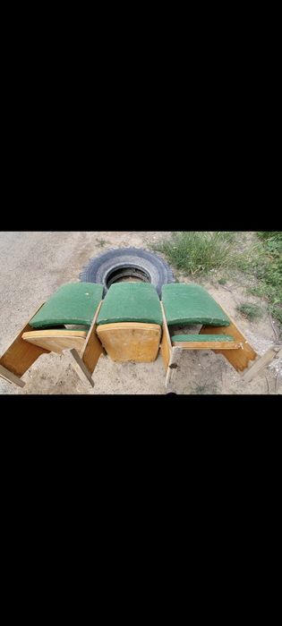 Бесплатно отдам скамейку с 3-ми сиденьями