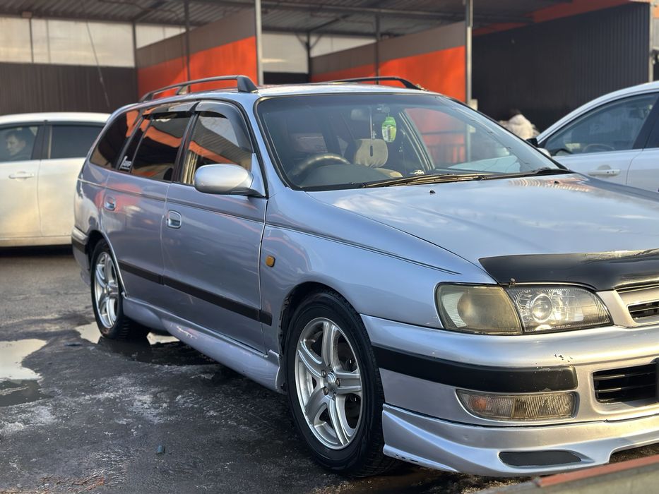 Toyota Caldina ST195