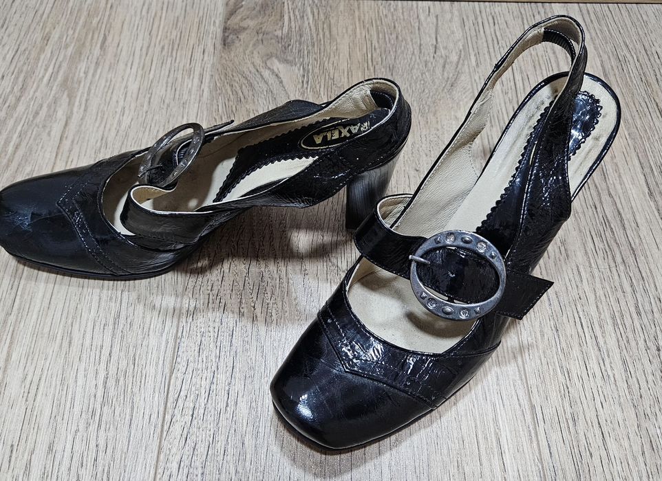 Pantofi/sandale retro, stil anii 20 60, piele lacuita, marime 37,