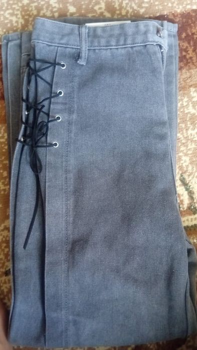 Продам джинсы женские