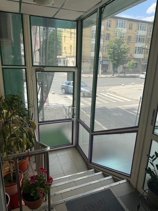 Inchiriez spatiu centru strada Domneasca