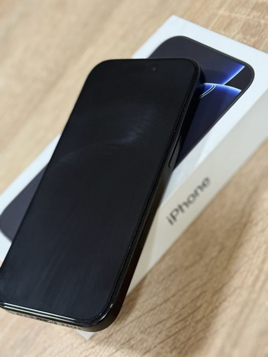 IPhone 16 pro black titanum 128 GB