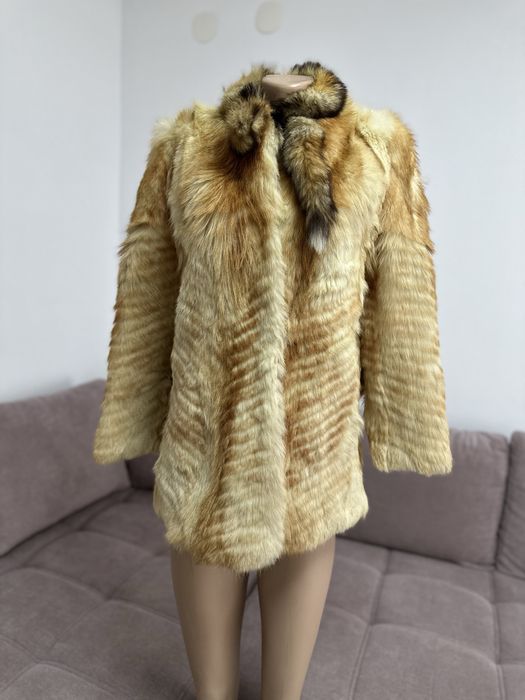 Haina de blana naturala de vulpe