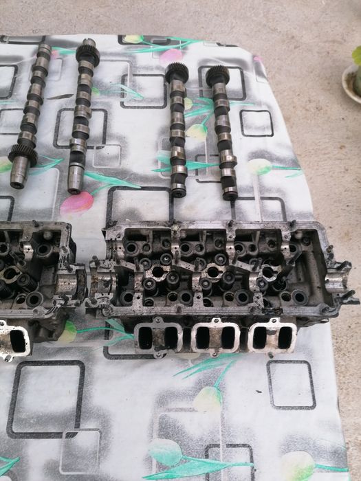 Глави Валове Клапани. Пълен комплект. За Ауди 2.5.А4.Цена по Договарян