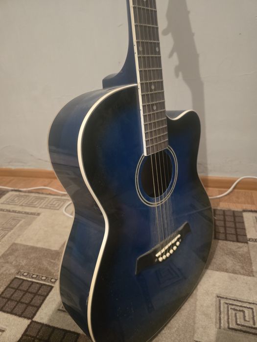 Акустическая гитара Adagio